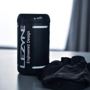 Lezyne Flow Caddy työkalupullo kotelolla