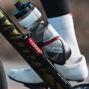 Lezyne Flow juomapullo 750 ml – savunharmaa