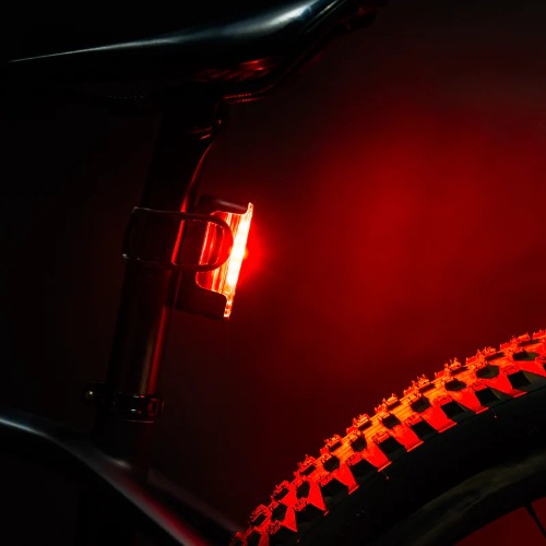 Lezyne Strip Drive 300+ LED takavalo