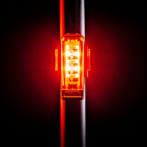 Lezyne Strip PRO Ai Alert 400+ LED-takavalo