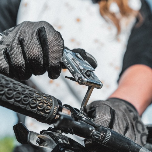 Lezyne SV PRO 11 monityökalu, hopea