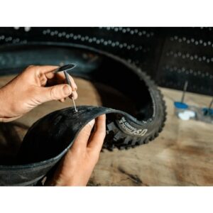 Lezyne Tubeless Pro renkaankorjaussarja